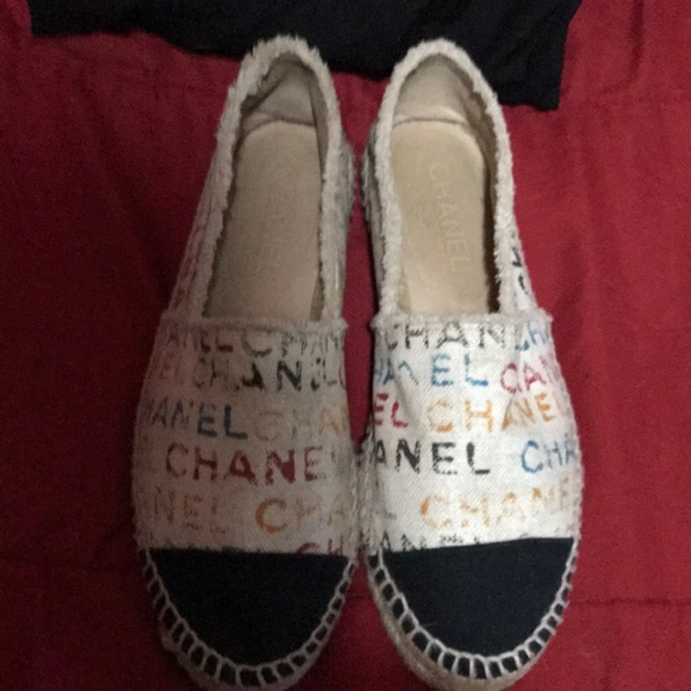 Chanel Cream Logo Cap Toe Canvas Espadrille Flats